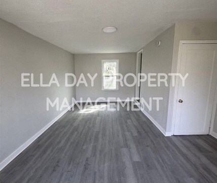 Building Photo - 810 N Harding Ave