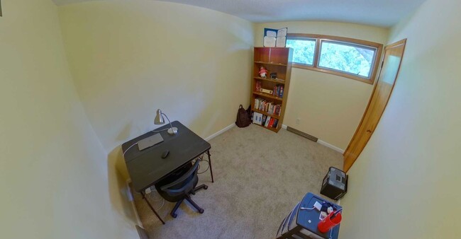Building Photo - 3D Tour Available - Garage Parking + Sun R...
