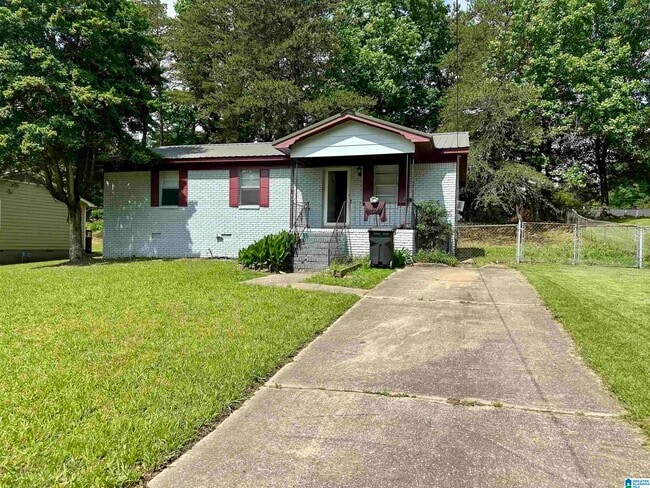 Building Photo - 678 Cummins Ave