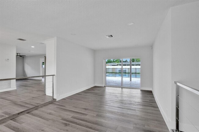Building Photo - 5361 SW 7th St