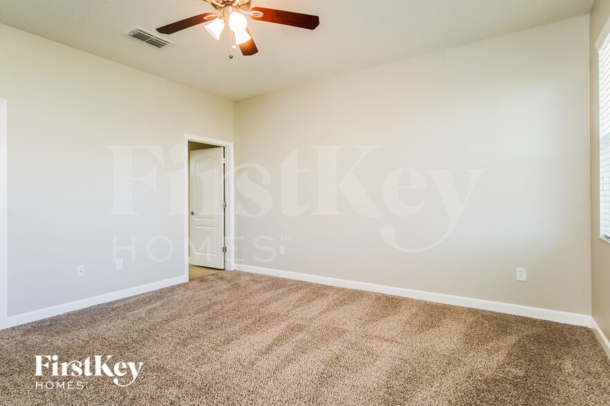 Building Photo - 3542 Cortland Dr