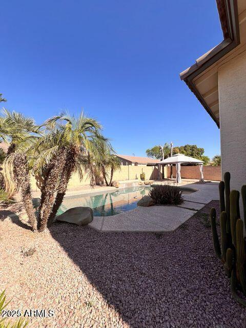 Building Photo - 1683 S Heritage Dr