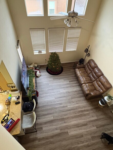 Building Photo - 1900 Danbrook Dr