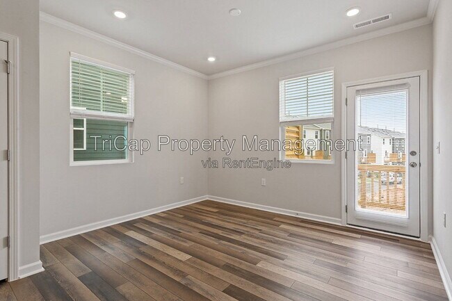 Building Photo - 1713 Chirping Trl