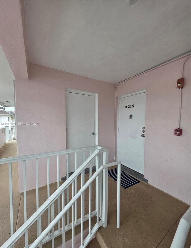 Building Photo - 7424 SW 82nd St