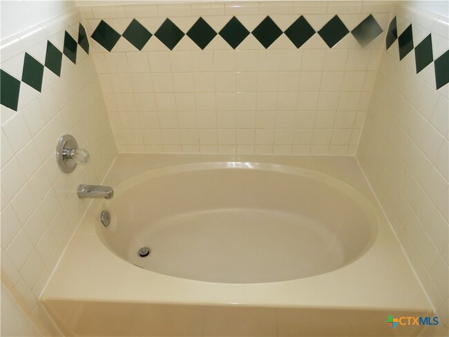 Building Photo - 5009 James Loop