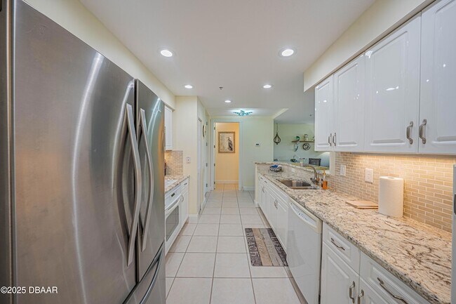 Building Photo - 4620 Riverwalk Village Ct