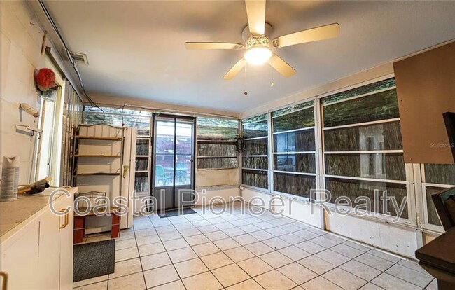 Building Photo - 7713 Heather St