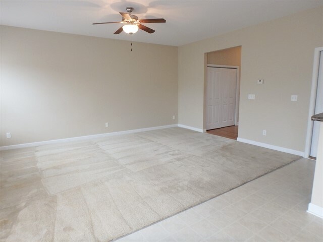 Building Photo - 28 Thornbury Dr