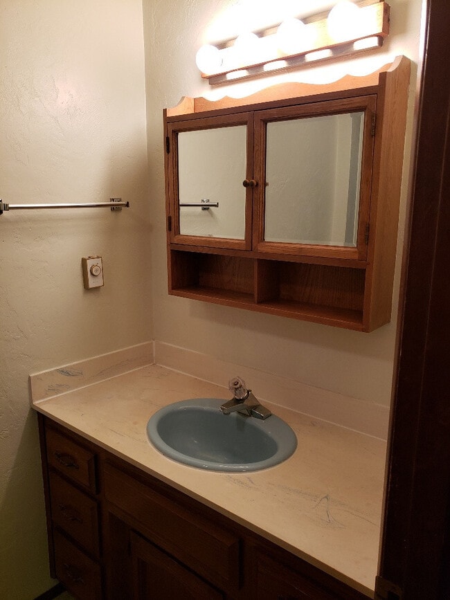 Building Photo - STATUS: PENDING APPLICATION- | R35 |$1895....