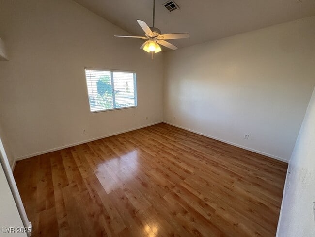 Building Photo - 756 Gritty Garnet Ave