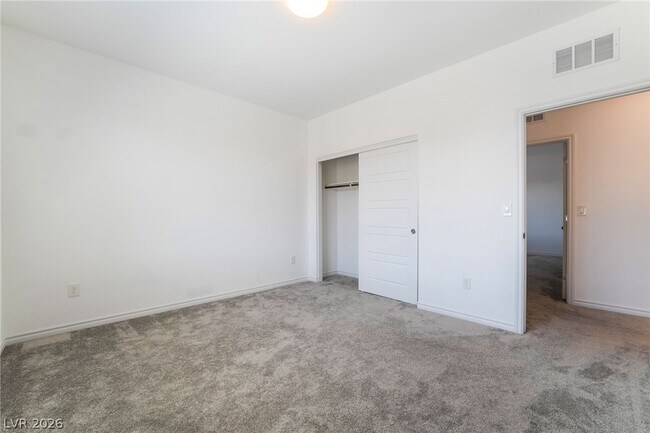 Building Photo - 3952 Henny Ave
