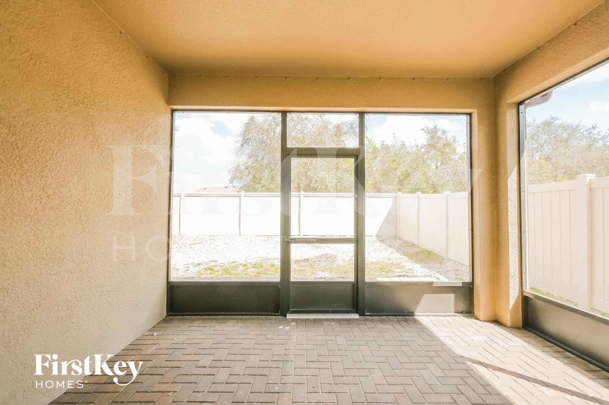 Building Photo - 16303 Treasure Point Dr