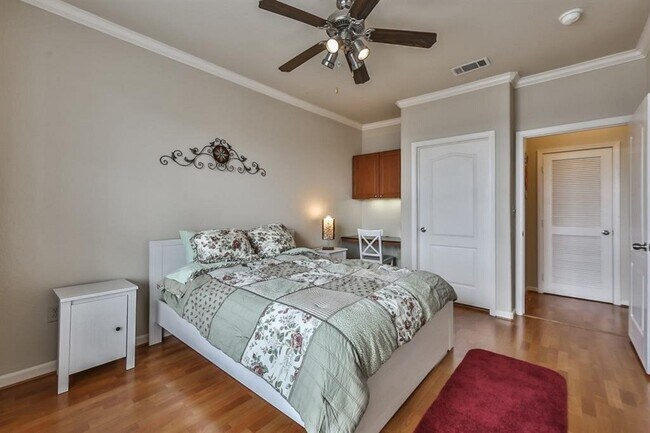 Building Photo - 1711 Old Spanish Trl