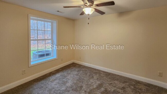 Building Photo - 149 Seal Wy