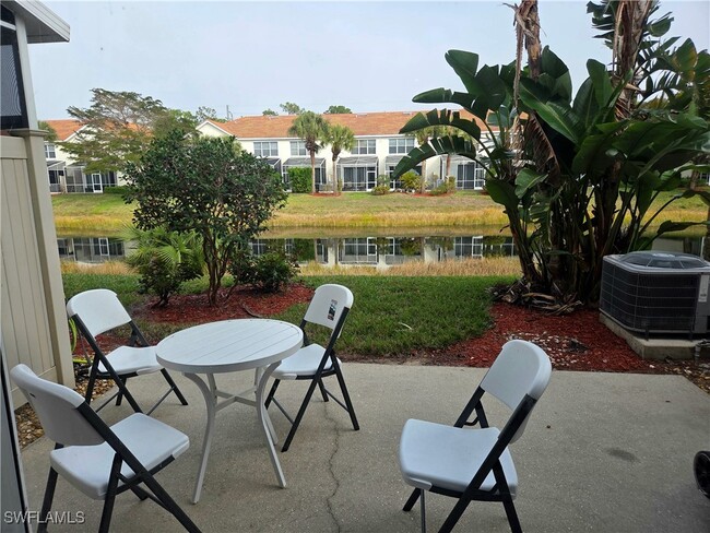 Building Photo - 977 Hampton Cir