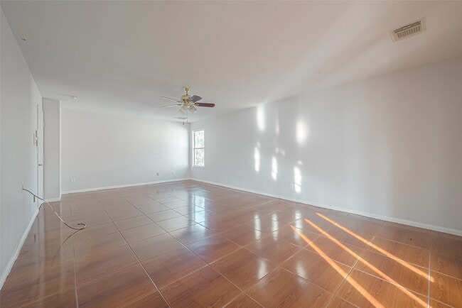 Building Photo - 9407 Demsey Mill Dr