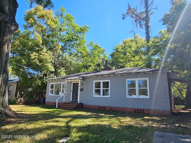 Primary Photo - 4534 Blount Ave
