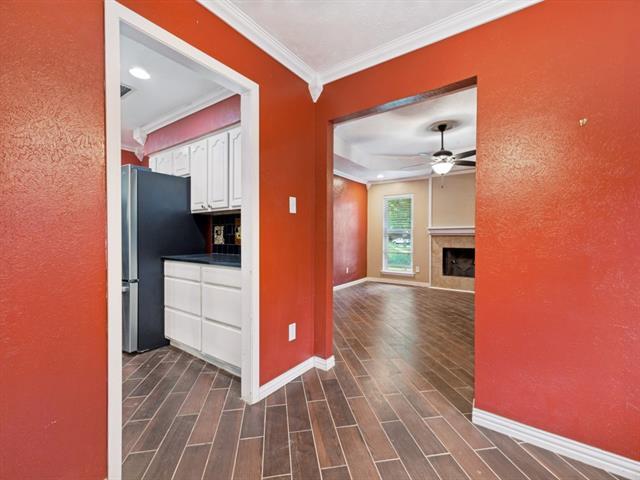 Building Photo - 829 Broadmoor Dr