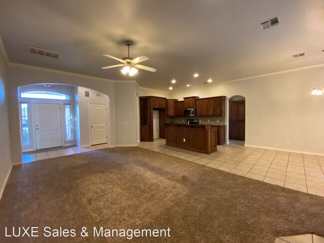 Building Photo - 4 br, 2 bath House - 2405 NW 152nd Street