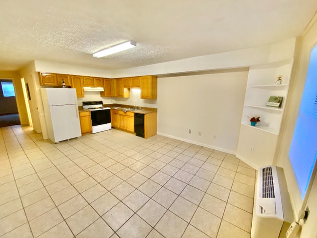 Building Photo - 342 Old Gray Station Rd