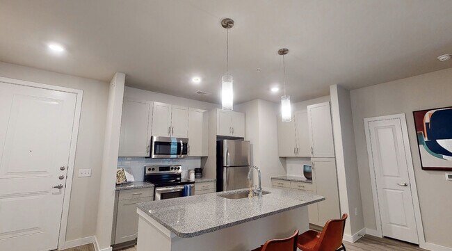 Building Photo - 2 Bed w/ $1,000 Gift Card + 6 Weeks Free —...