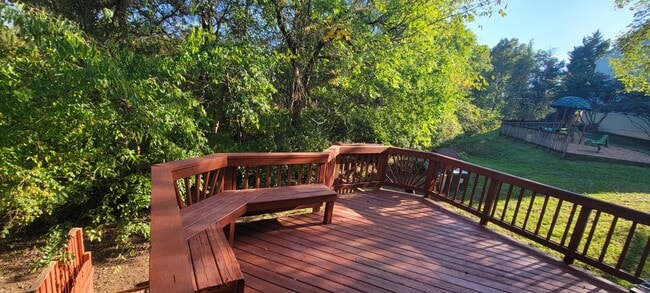 deck - 14151 Compton Valley Way