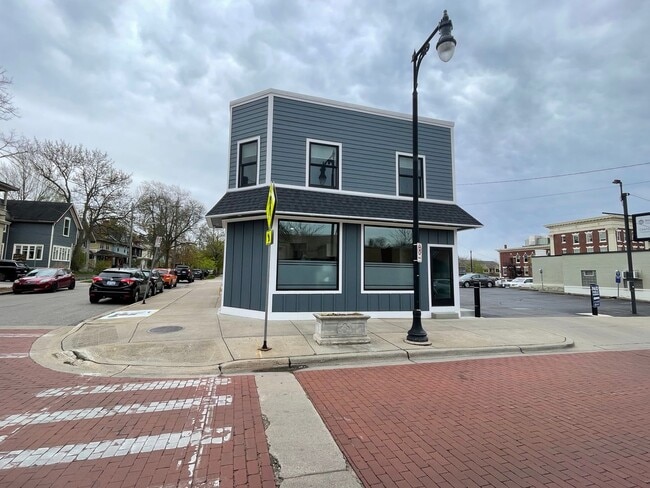 Building Photo - Beautiful One Bedroom in Cherry Hill - All Utilities Including WiFi are included!