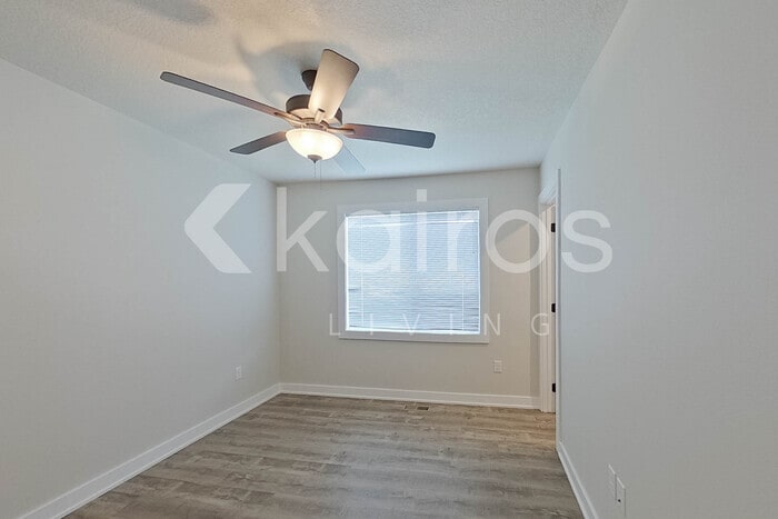 Building Photo - 6918 Bluebell Ct