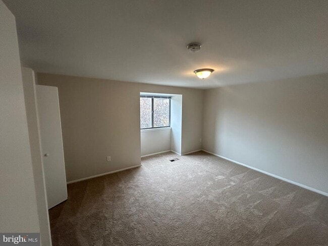 Building Photo - 7051 Knighthood Ln