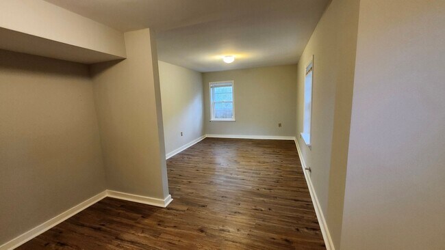 Building Photo - Charming 3-Bed, 2-Bath Ranch in Prime Atlanta Location