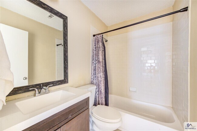 Building Photo - 12530 Laleu Ln