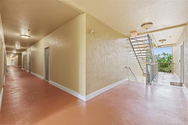 Building Photo - 4207 S Dale Mabry Hwy