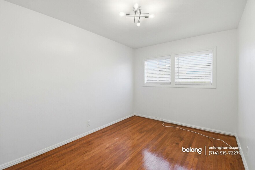 Building Photo - 185 N Batavia St