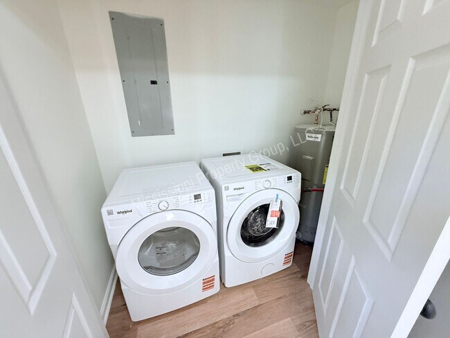 Building Photo - 3BR/3BA For Rent Short Term