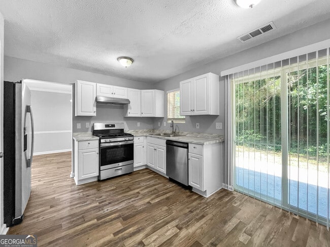 Building Photo - 1032 Winterglen Way