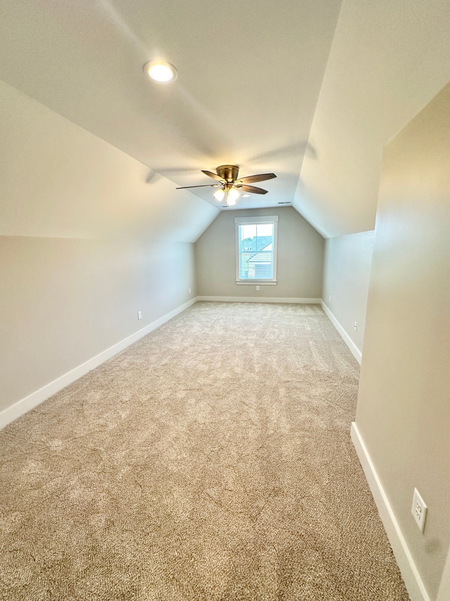 Building Photo - 514 Hillview Knl Ln