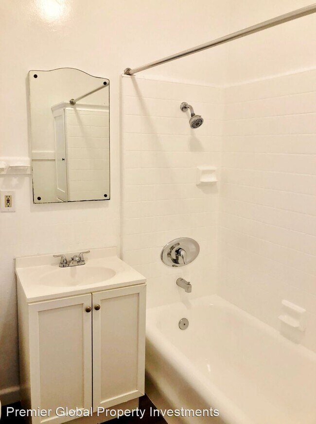 Building Photo - 2135 Fair Park Ave