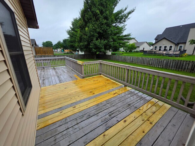 Building Photo - 1125 Latigo Dr