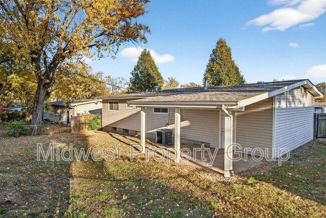 Building Photo - 1225 Night Dr