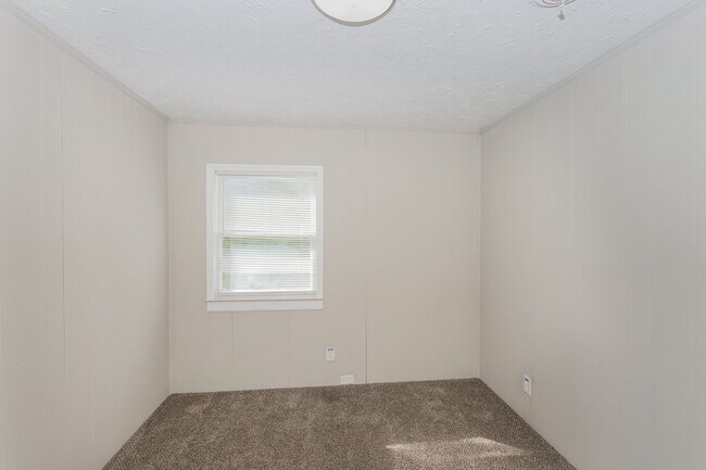 Building Photo - 1676 Hurley Cir