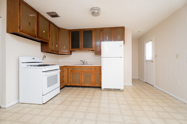 Building Photo - 2248 Boarman Dr