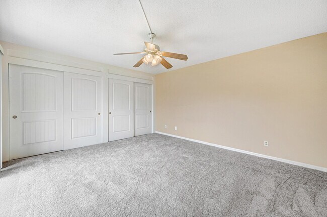 Building Photo - 2111 Vista Oaks Cir NE