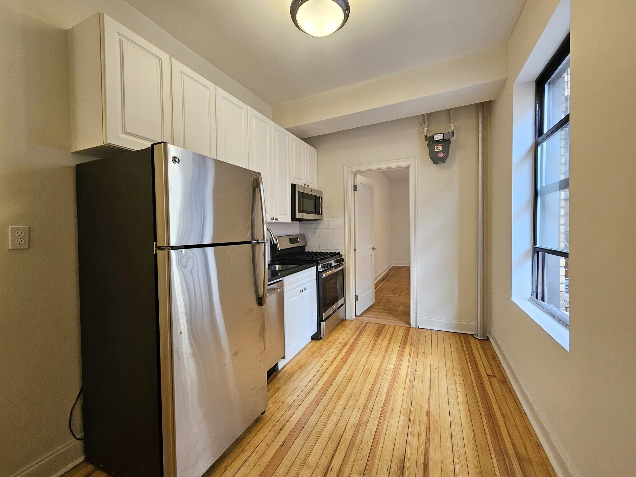 Building Photo - 652 W 163rd St