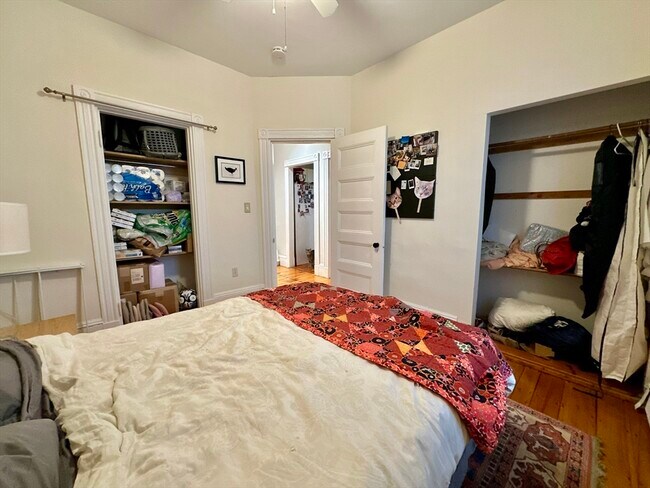 Building Photo - 11 Sheridan St