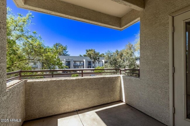 Building Photo - 18416 N Cave Creek Rd