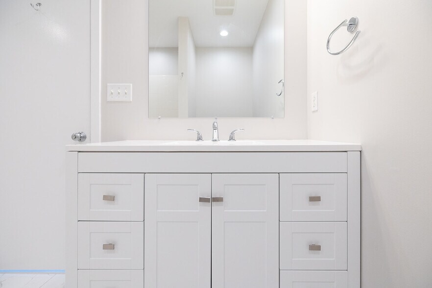 Building Photo - 450 Harrison Ave