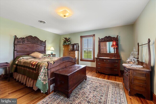 Building Photo - 5452 Middle Rd