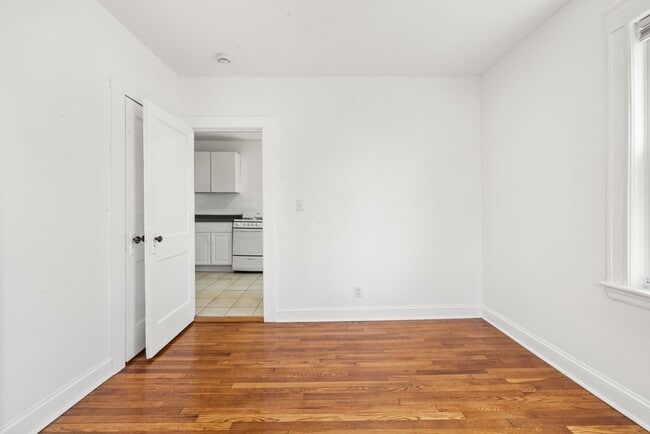 Building Photo - 20-22 Sumner St