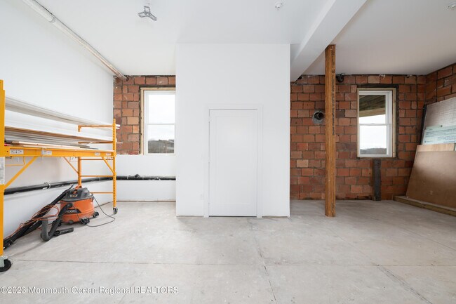 Building Photo - 431 Cooper Rd